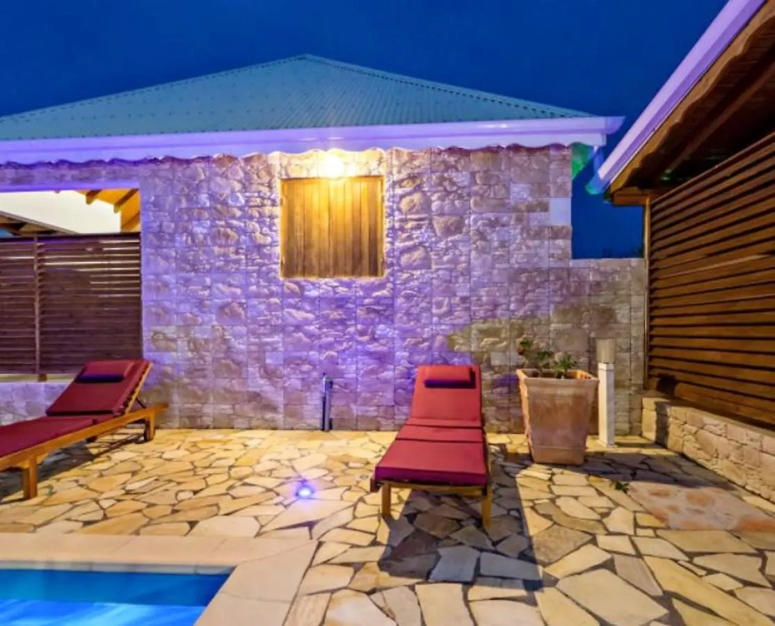 別荘 Maison Accueillante Avec Piscine Partagee A Anse-Bertrand