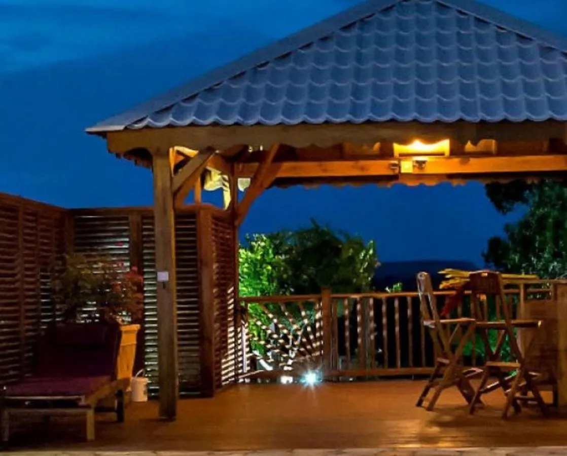 別荘 Maison Accueillante Avec Piscine Partagee A Anse-Bertrand