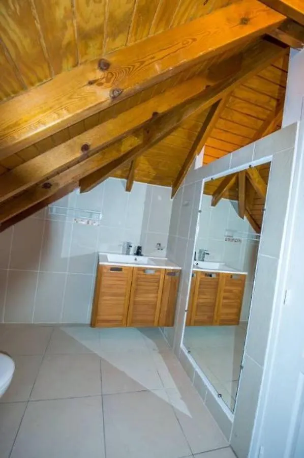 Maison Accueillante Avec Piscine Partagee A Anse-Bertrand 別荘